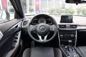 2016款马自达CX-4 2.5L自动四驱蓝天激情版