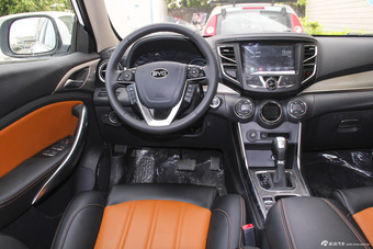 2016款比亚迪宋2.0TID自动豪华型