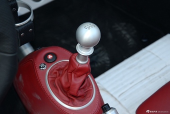 2015款Elise 1.8T手动S 幽灵黑