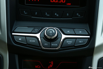 2015款艾瑞泽7 1.6L手动致领版