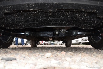 2016款中华V5 1.5L手动两驱运动型