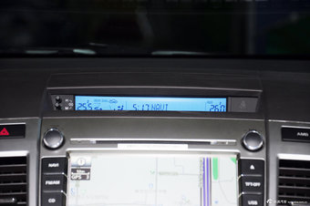 2013款马自达8 2.5L自动尊贵版