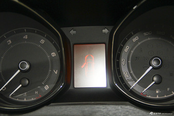 2015款艾瑞泽7 1.6L手动致享版