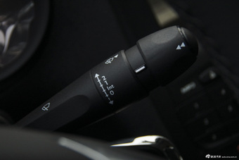 2015款雪铁龙C4L 1.2T自动豪华型