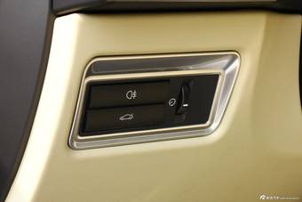 2014款捷豹XF 2.0T 风华版到店实拍