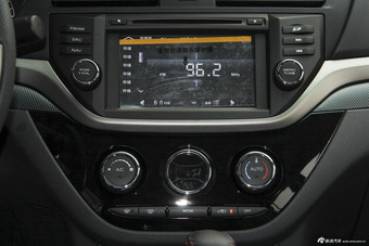 2015款海马M6 1.5T自动豪华型