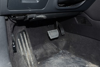 2015款金牛座2.7T自动旗舰型