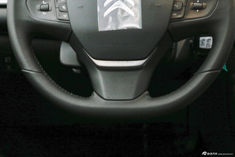 2015款东风雪铁龙C3-XR 1.6L自动先锋型