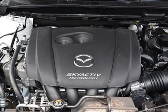 2016款马自达CX-4 2.5L自动四驱蓝天激情版