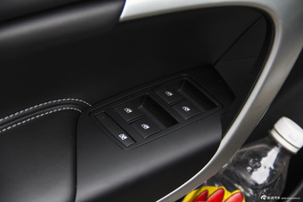 2015款君威1.6T自动领先技术型