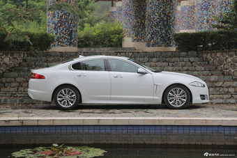 2014款捷豹XF 3.0 SC豪华版