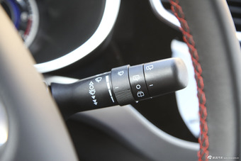 2015款中华V3 1.5L手动精英型