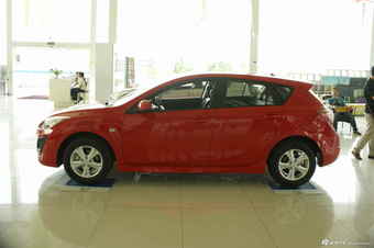 2012款马自达3星聘2厢