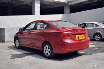 2014款瑞纳1.4L自动智能型 红色