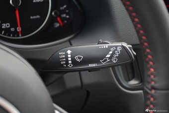 2016款奥迪Q5 2.0T自动40TFSI 特别版