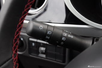 2015款中华V3 1.5L自动精英型