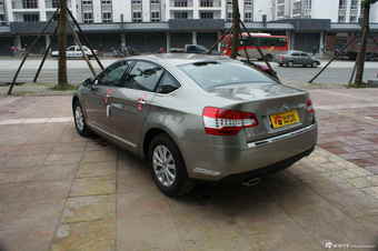 2012款东风雪铁龙C5