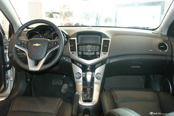 2012款科鲁兹1.8SX