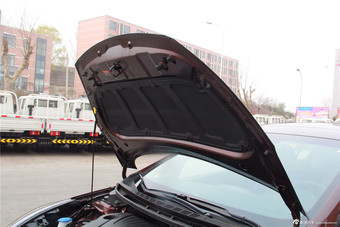 2014款 起亚K3S 1.6L自动Premium 暗樱色