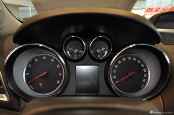 2014款昂科拉1.4T自动四驱全能旗舰型