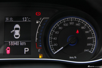 2014款菲亚特致悦1.4T自动豪华运动版