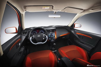 2013款夏利N7官方图