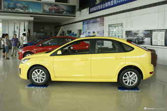 2012款福克斯经典两厢