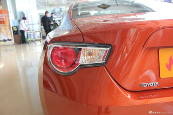 2013款丰田86 2.0L豪华自动版