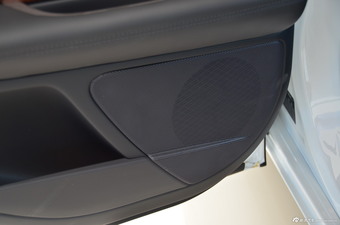 2015款捷豹XF 2.0T Sportbrake 豪华版