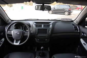 2014款吉利GX7 1.8L手动尊贵型图片