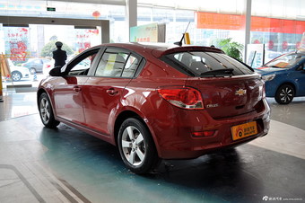 2013款科鲁兹掀背1.6L手动豪华版