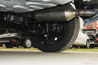 2016款YARiS L致炫1.5L自动劲速版