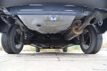 2016款吉利金刚三厢1.5L自动尊贵型 国V