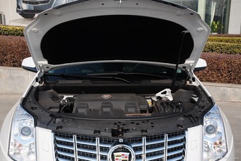 2015款凯迪拉克SRX 3.0L自动舒适型