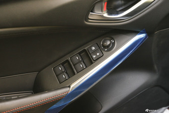 2015款阿特兹2.5L自动蓝天尊崇版