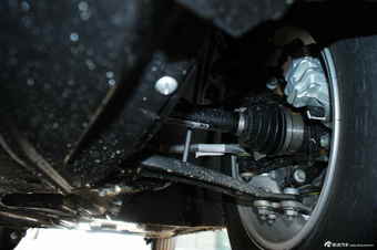 2012款东风雪铁龙C5