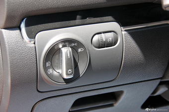 2013款高尔夫-进口GTI 2.0T自动敞篷版图片