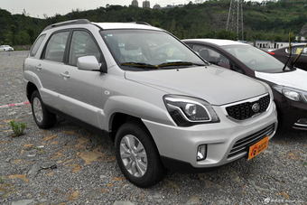 2013款狮跑2.0L GL自动两驱版