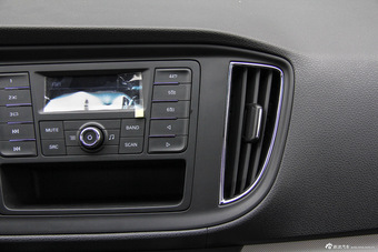 2015款荣威360 1.5L手动精英版