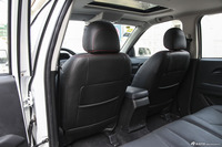 2015款陆风X8探索版2.0T汽油四驱超豪华型