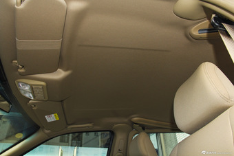 2014款GL8商务车2.4L自动经典版