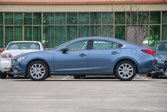 2015款阿特兹2.0L自动蓝天豪华版