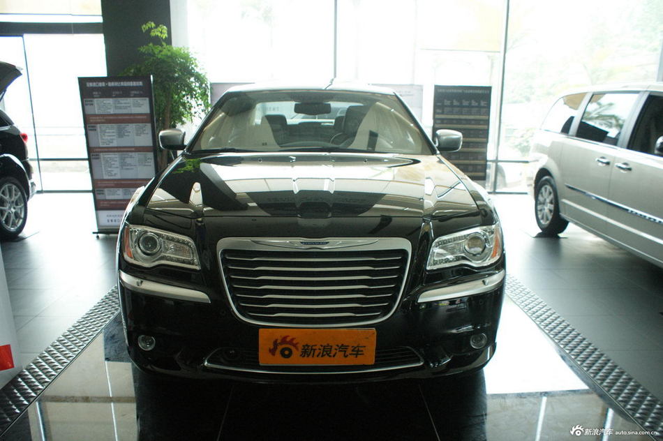 2013款克莱斯勒300C