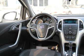 2013款英朗XT 到店实拍