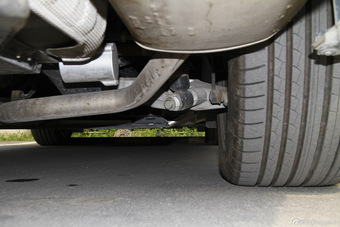 2015款捷豹XJL 2.0T两驱典雅商务版