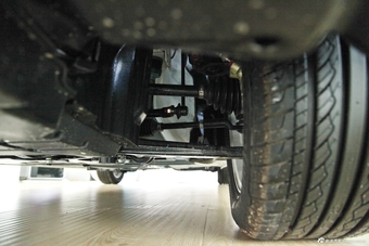 2014款福美来M5 1.6L自动舒适型