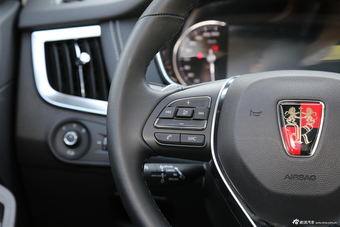 2016款荣威RX5基本型