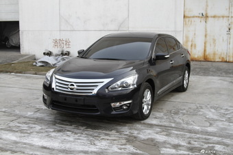 2013款天籁实拍图