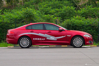 2015款捷豹XF 3.0 SC R-Sport豪华版