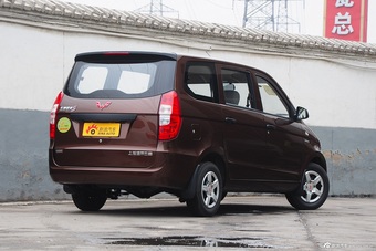 2015款五菱宏光S 1.5L基本型 国V